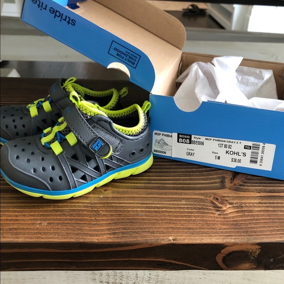 stride rite phibian shoes